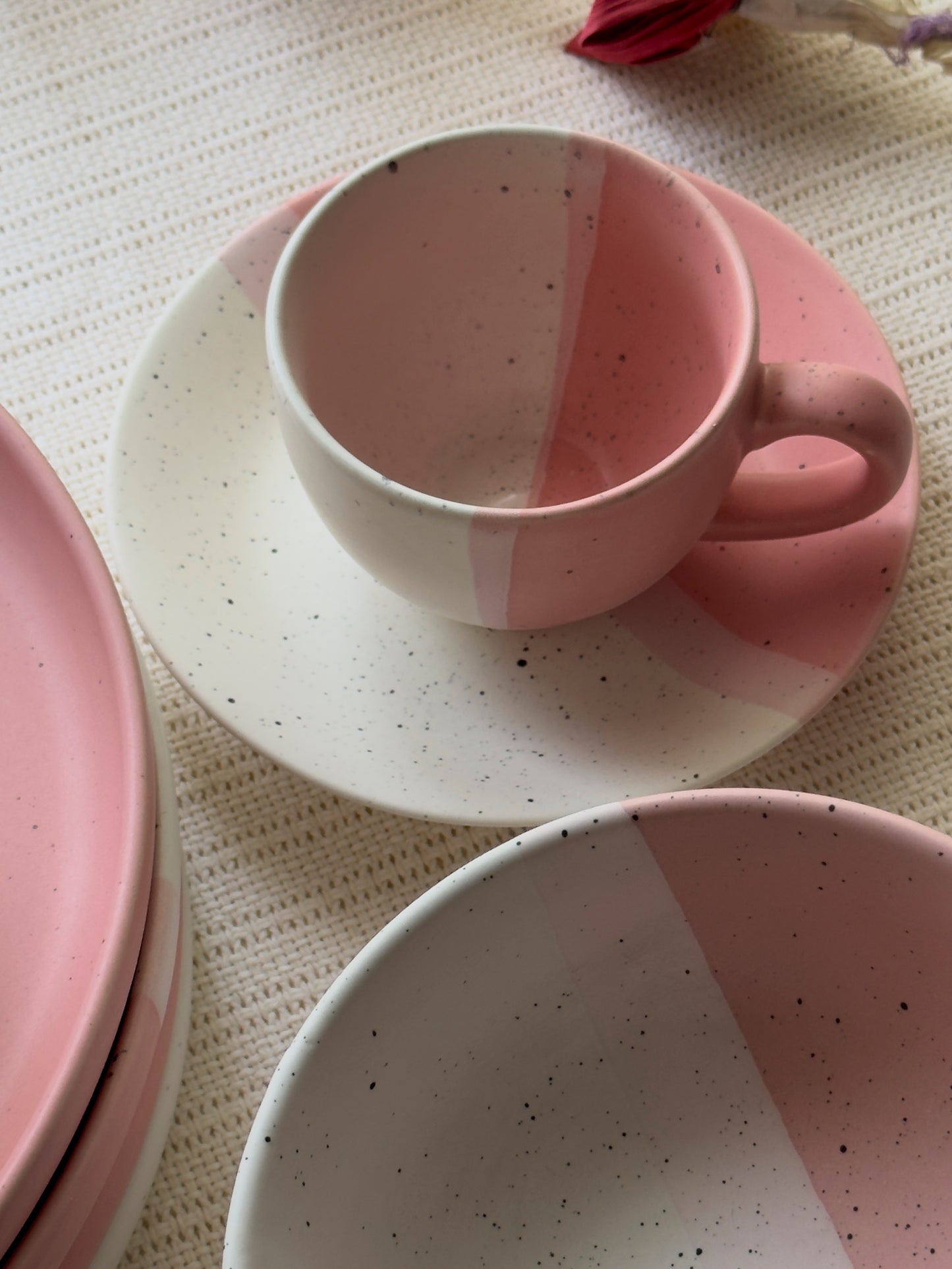 Blush Rose Breakfast Set 16 Pcs
