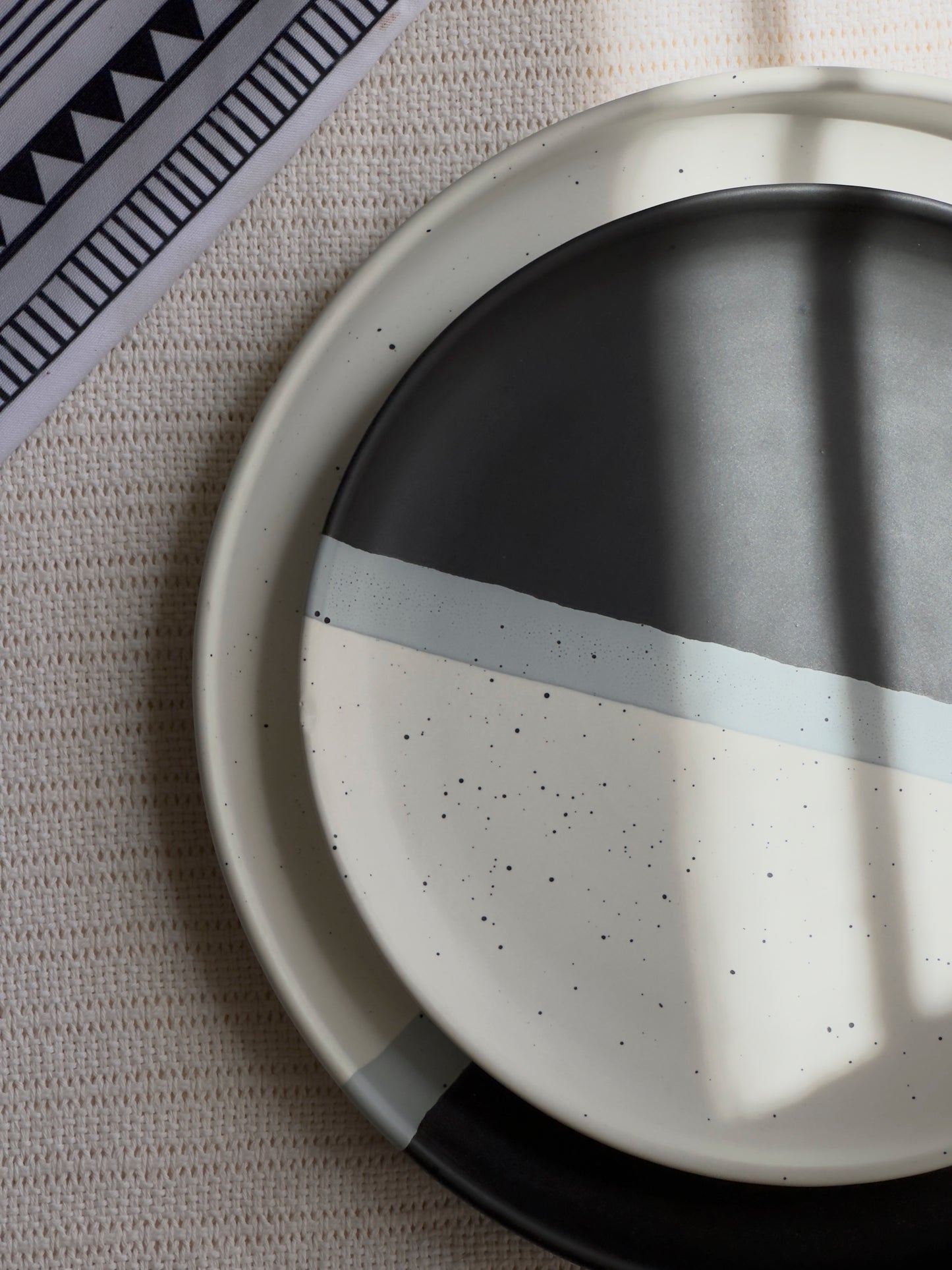Monaco Noir Dinner Plate