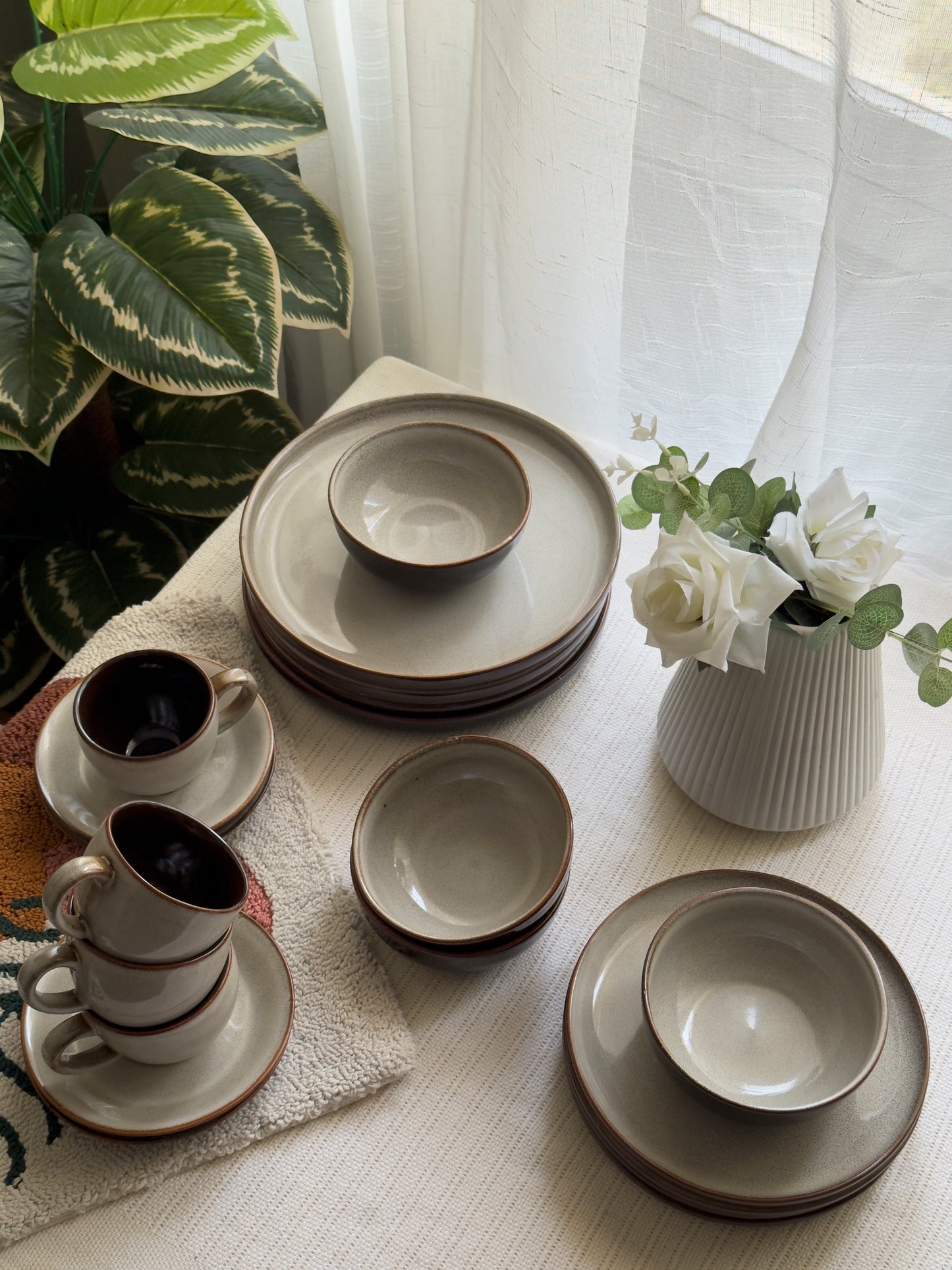 Siena Stone Luxe Breakfast Set 16 Pcs