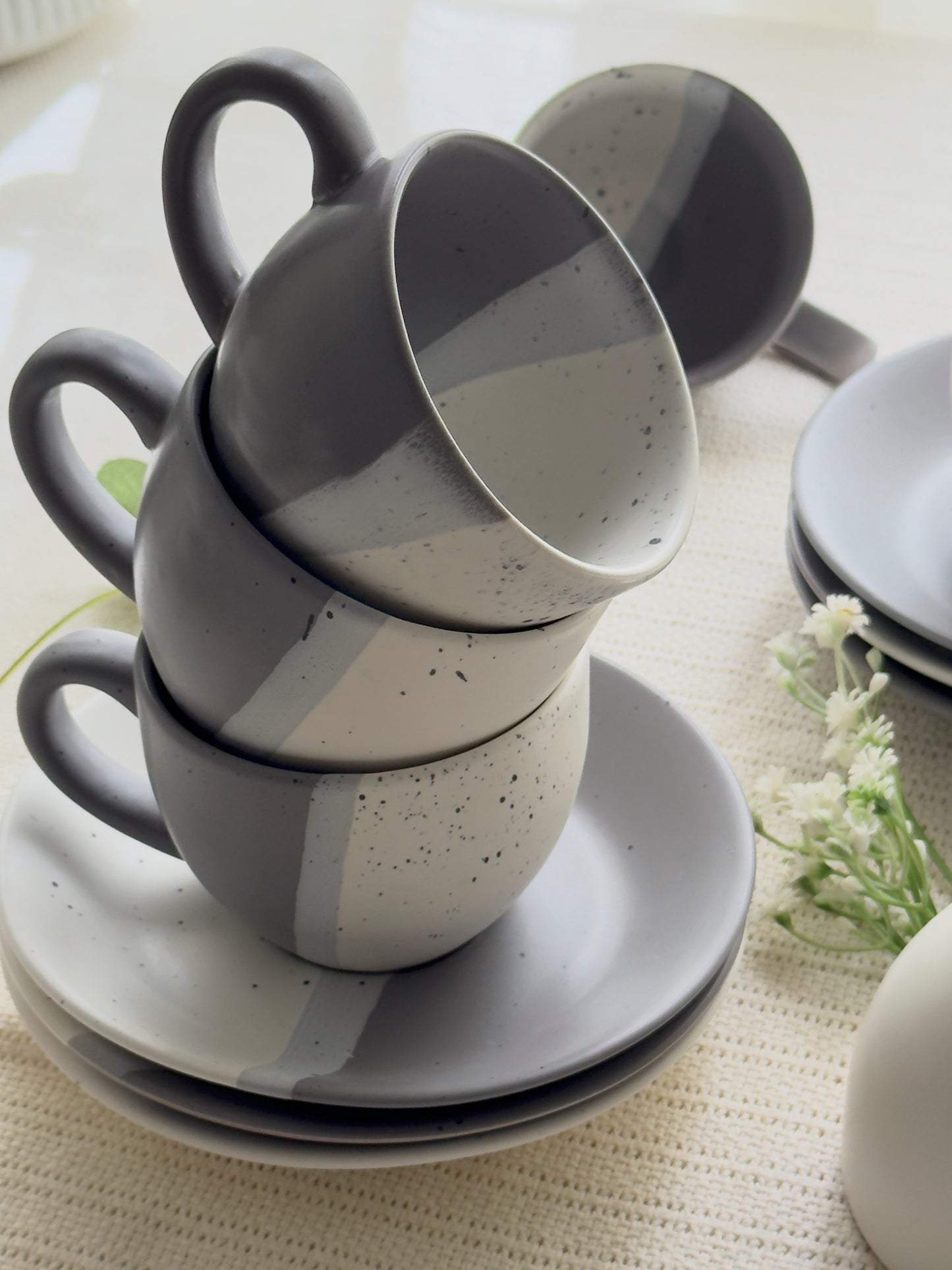 Ashen Pearl Breakfast Set 16 Pcs