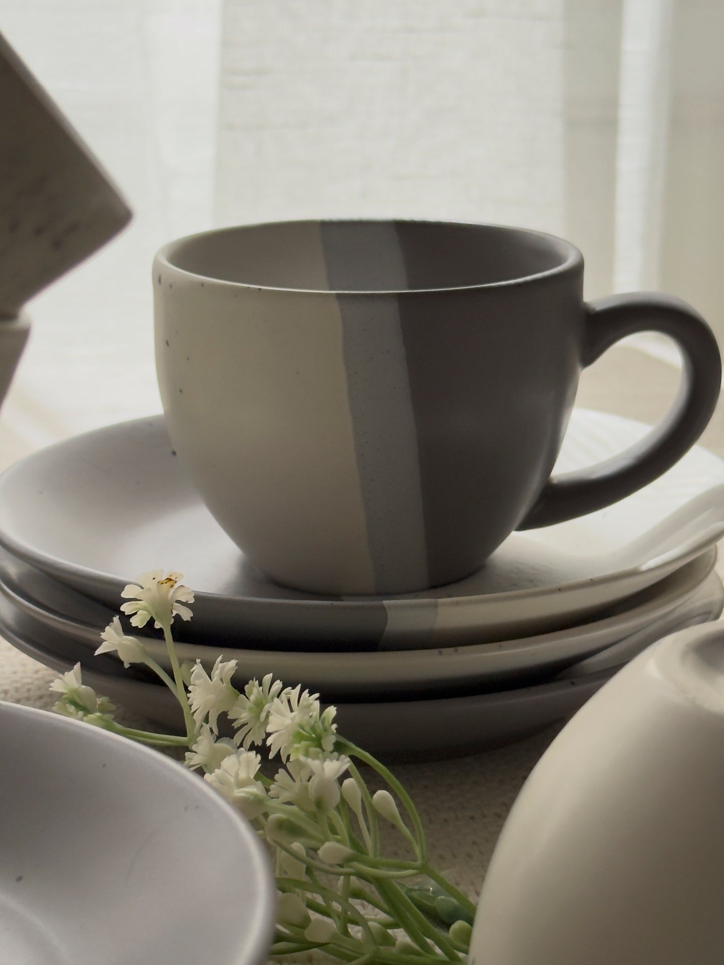 Ashen Pearl Breakfast Set 16 Pcs