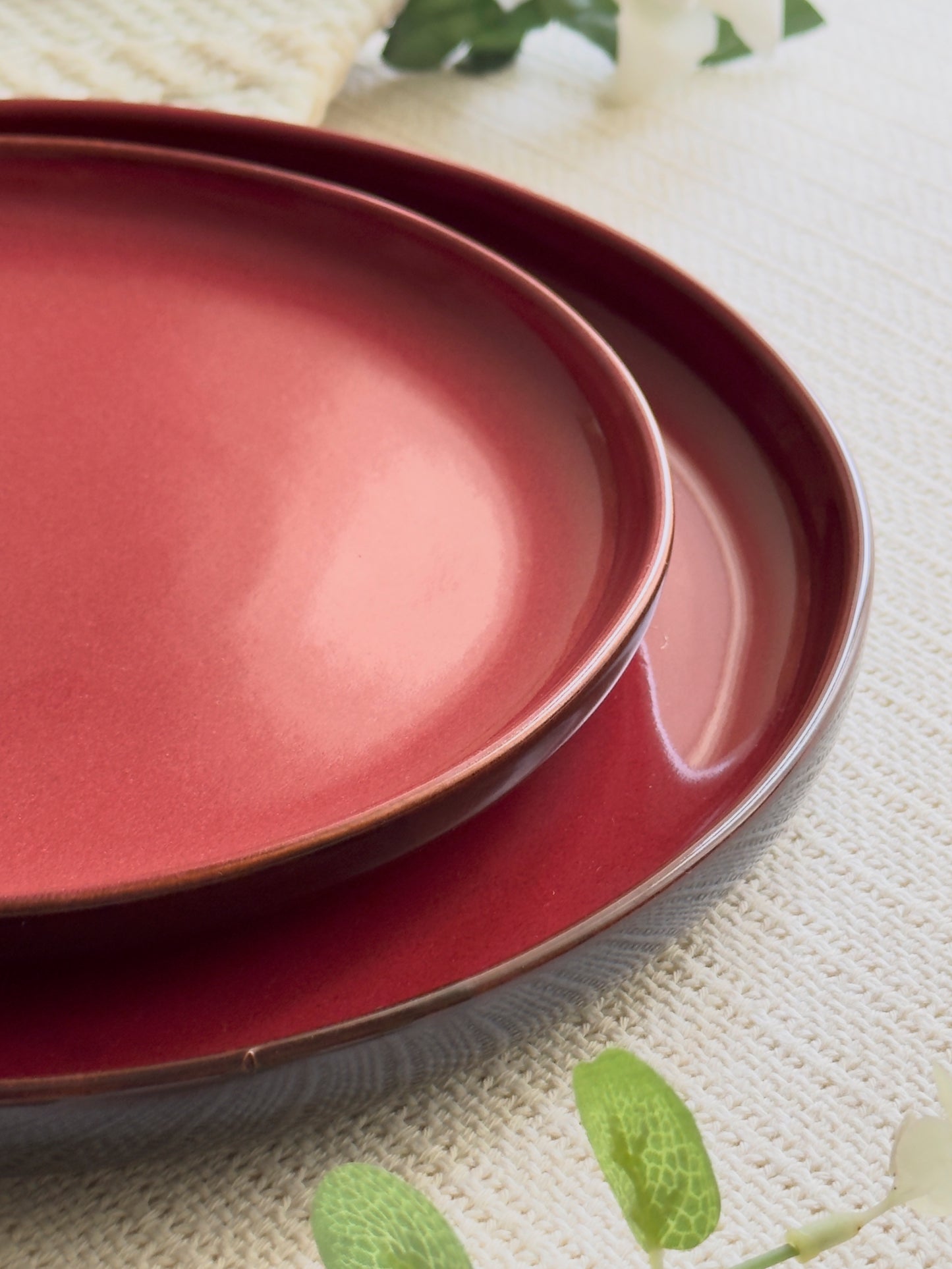 Crimson Ember Luxe Dinner Plate
