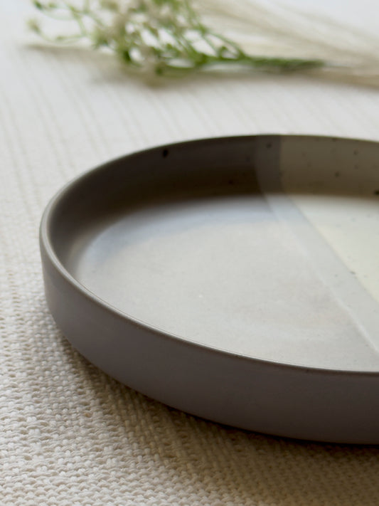 Ashen Pearl Collar Plate