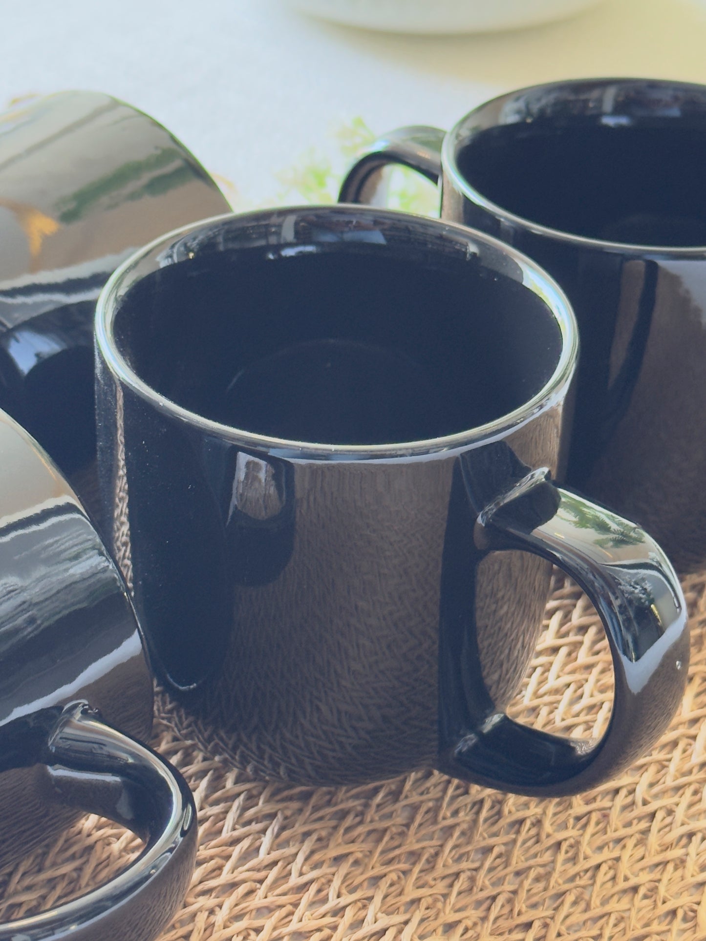 Rounded Base Mug Black